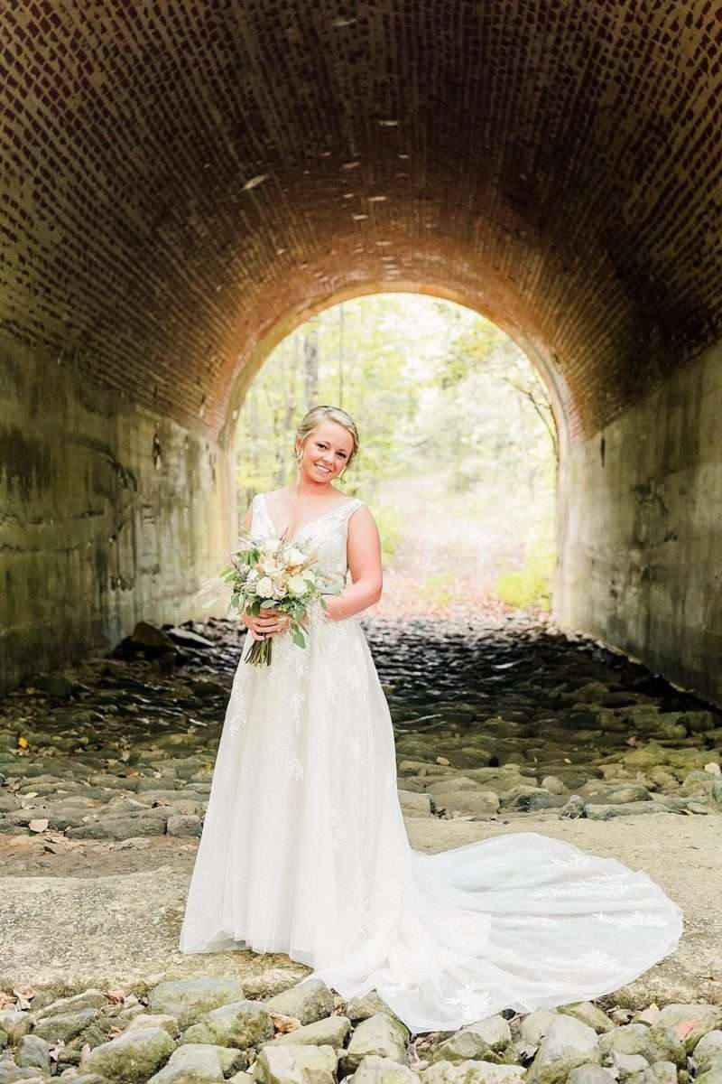 Tunnel Creek wedding moment